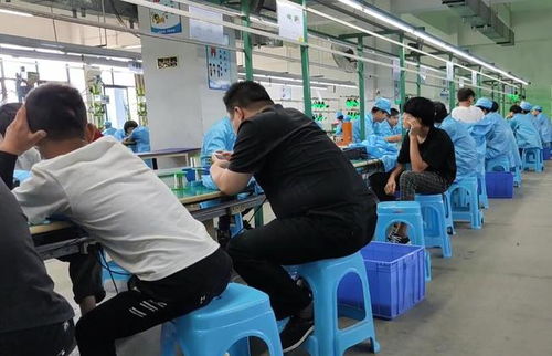 工人薪资被困厂区，外送服务成转型方向？莞厚街制衣厂的破局探索